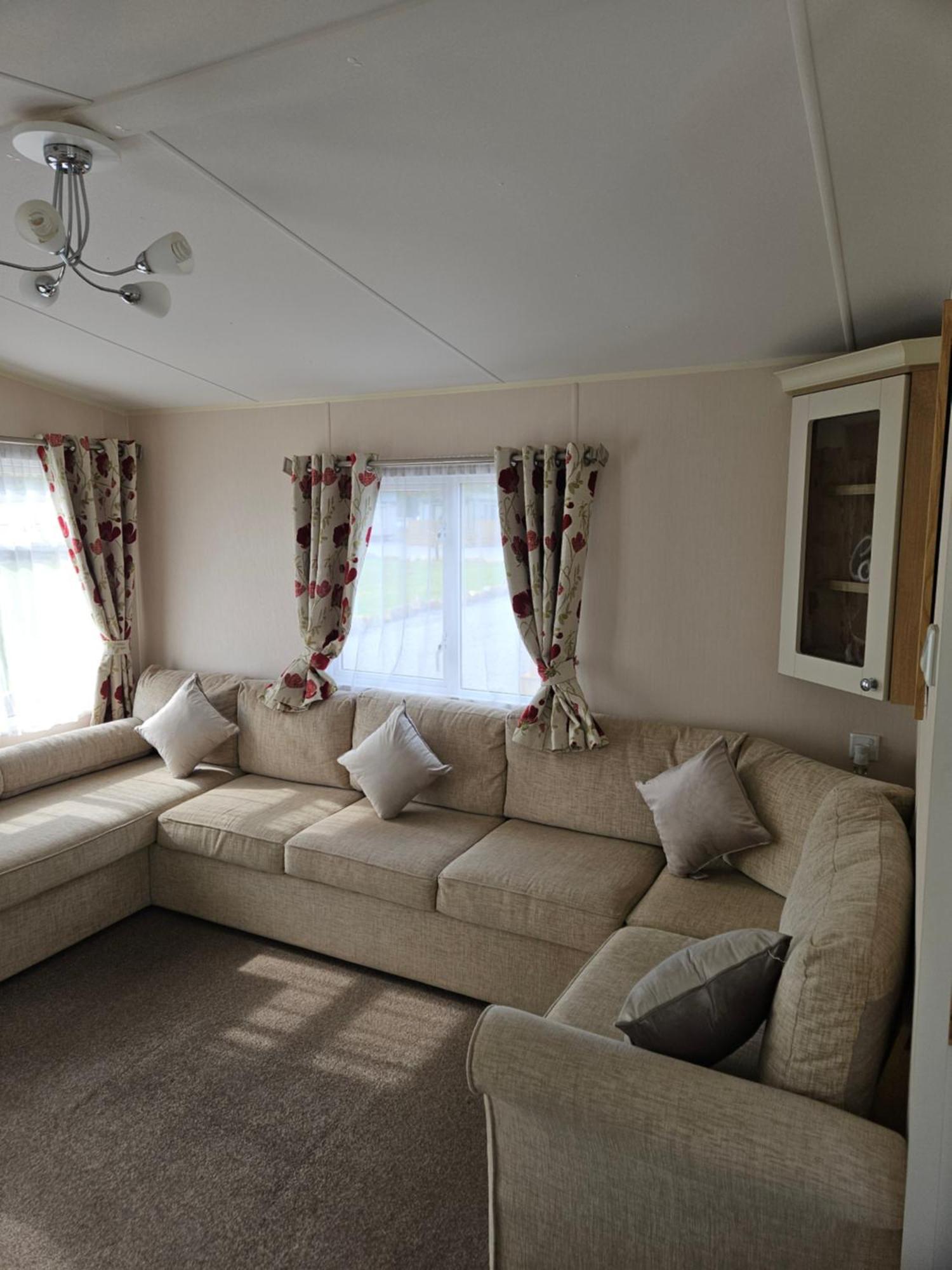 Lytham Luxe 6 Birth Caravan Weeton  Εξωτερικό φωτογραφία